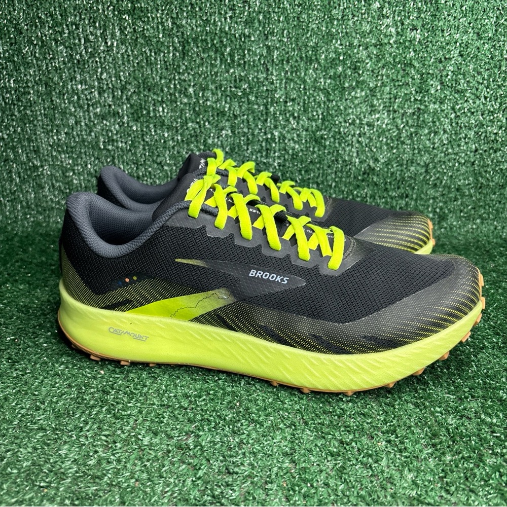 Brooks‎ Catamount Trail Running Lace Up Shoes Black Yellow Mens Size 10